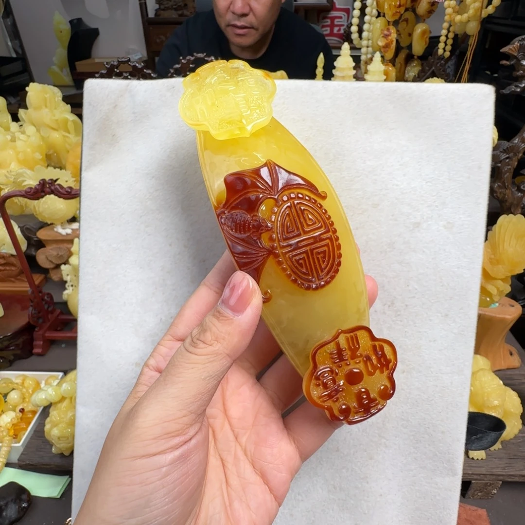 蜜蜡未镶嵌珠宝奇石