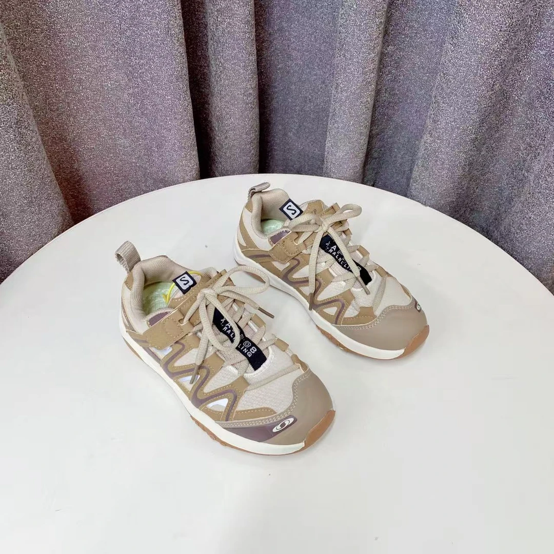 C9252   咖色   时尚儿童舒适魔术贴休闲鞋