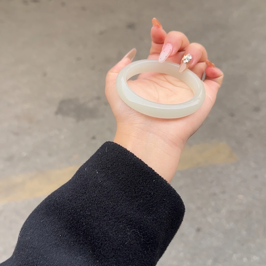 东陵石未镶嵌手镯