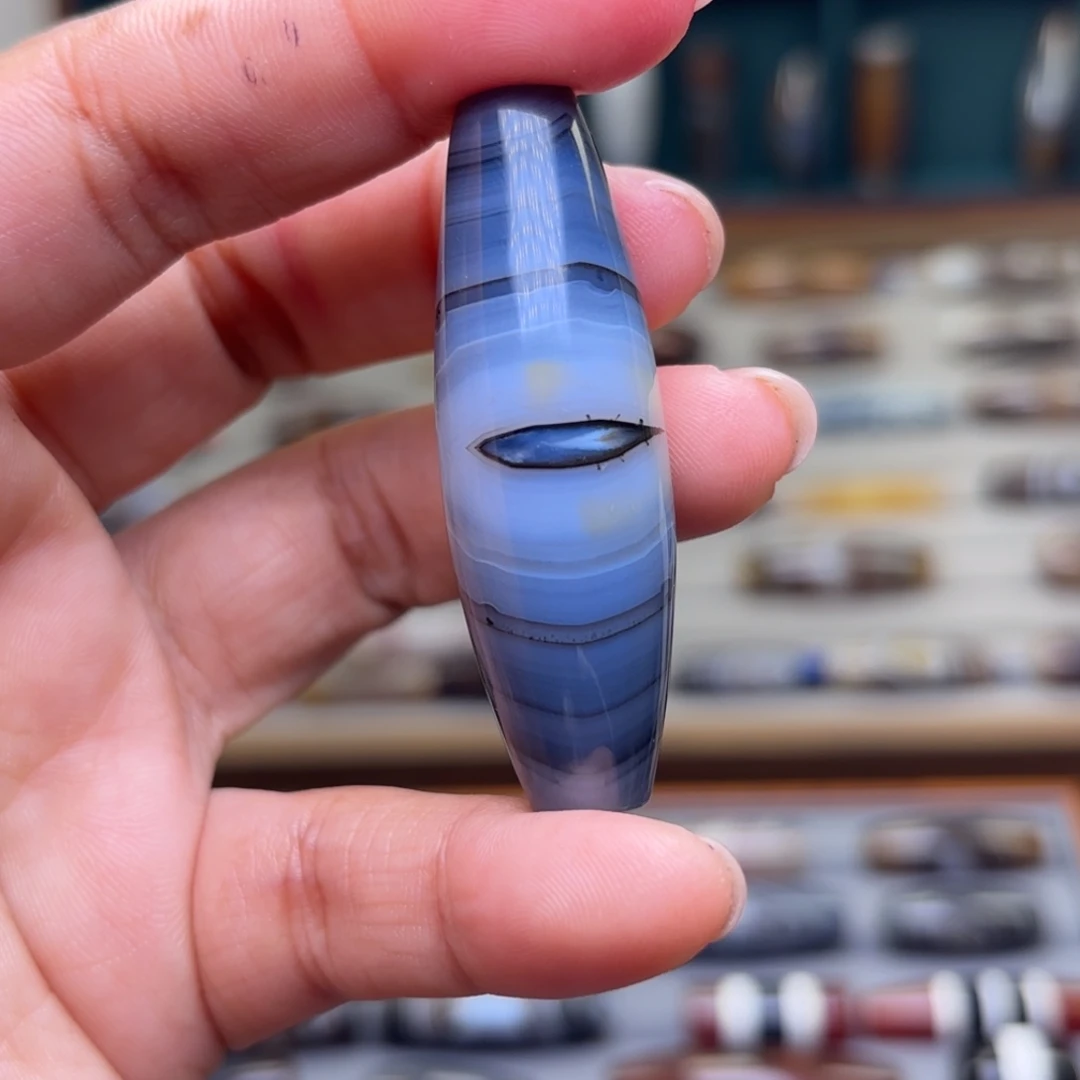 鸿***捷玛瑙/玉髓未镶嵌颈饰