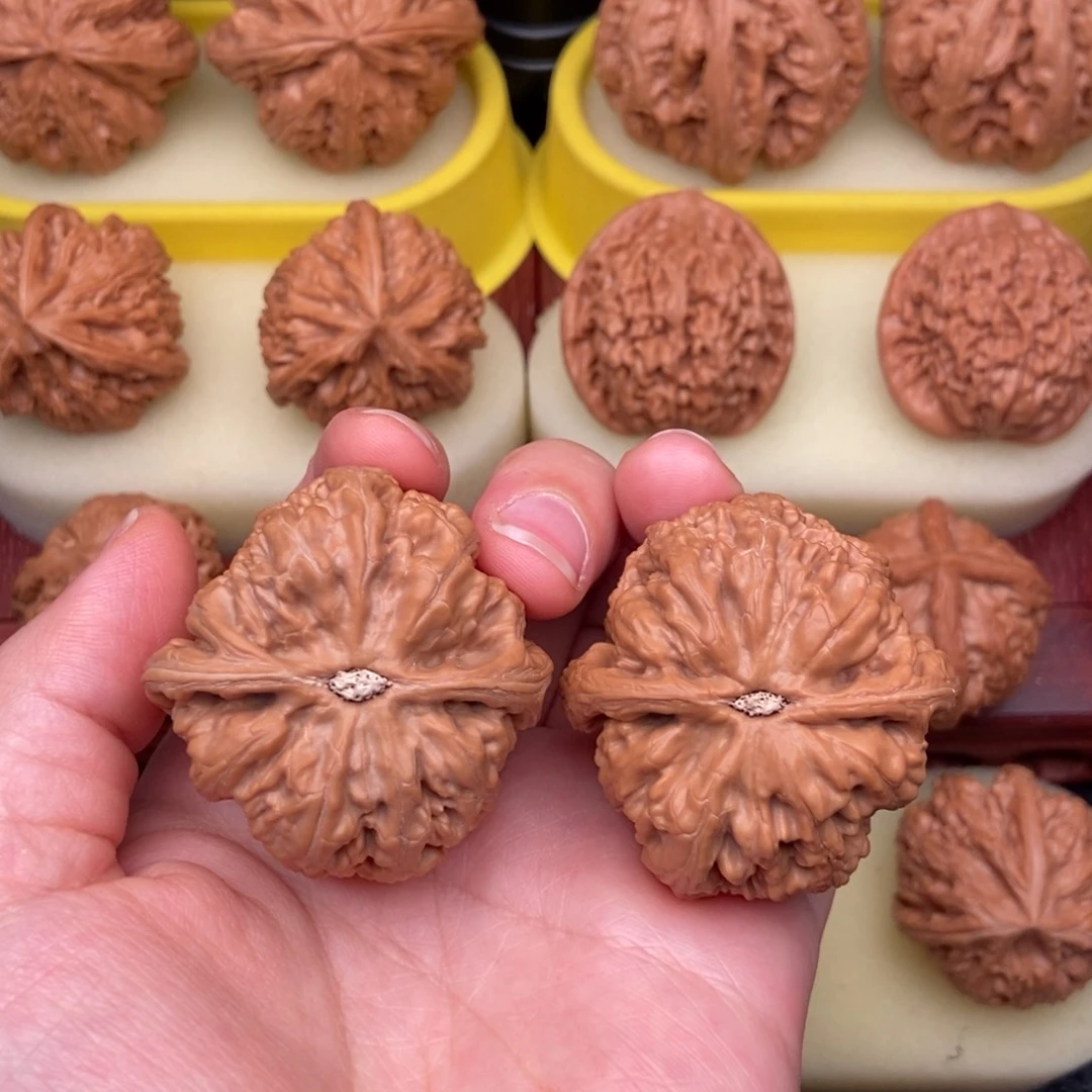 文玩核桃把件晨*風42精品平谷球筋