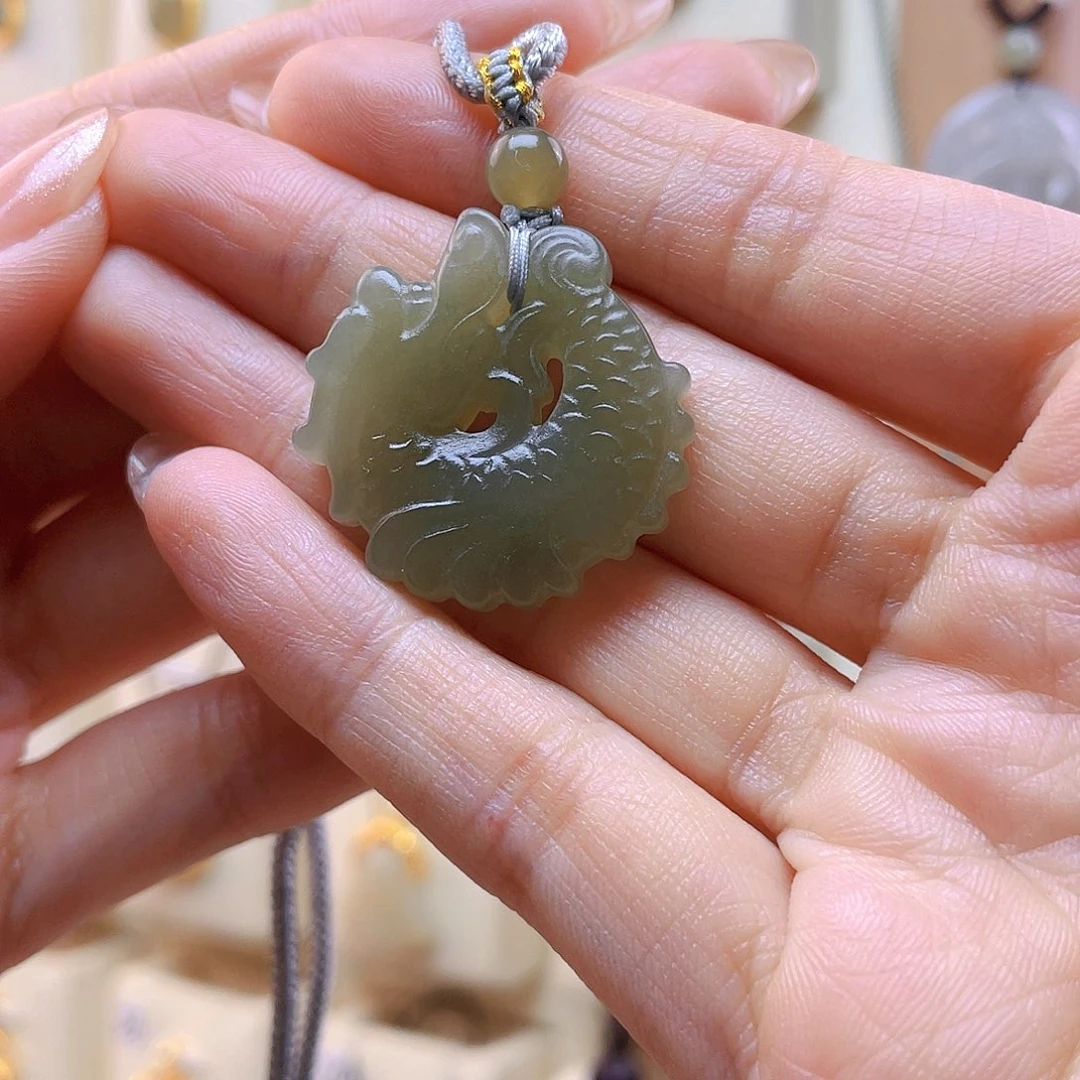 和田玉吊坠(赠链)未镶嵌春*
