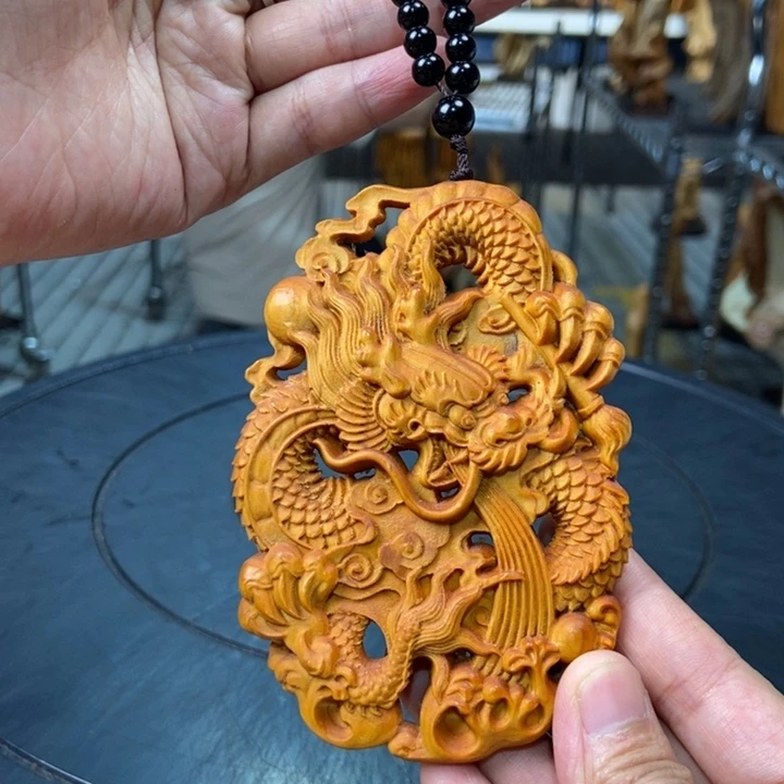 柏木（崖柏）手把件龙牌