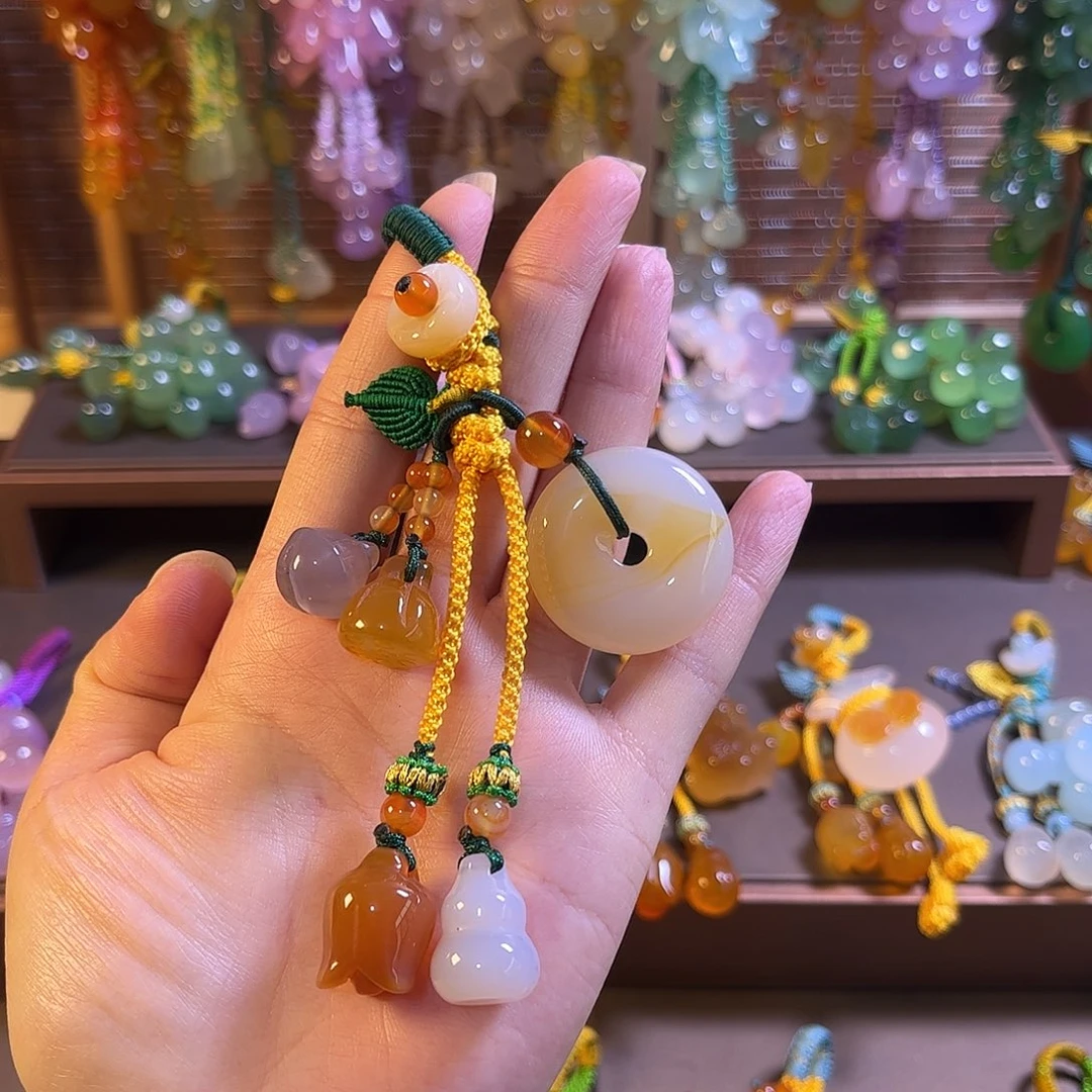 ****独玛瑙/玉髓未镶嵌车挂福利款钥匙扣