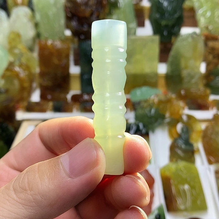 蛇纹石玉未镶嵌珠宝半成品