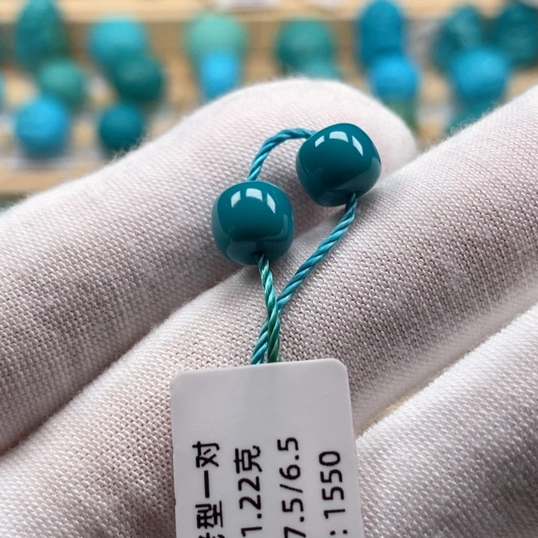 绿松石未镶嵌精品原矿高瓷绿松石