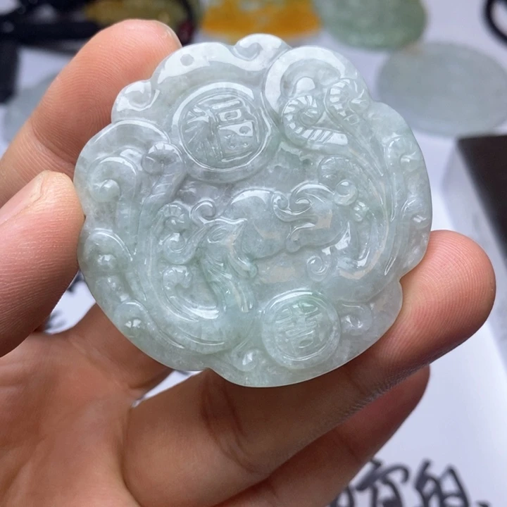 翡翠未镶嵌颈饰翡翠
