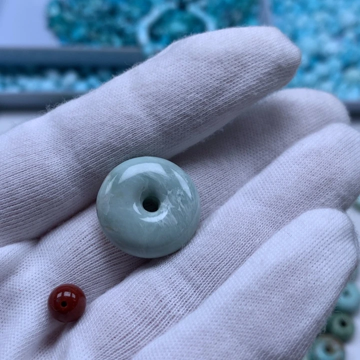 未镶嵌南红玛瑙珠宝奇石