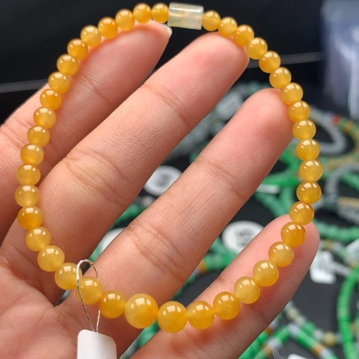 翡翠手镯未镶嵌卡