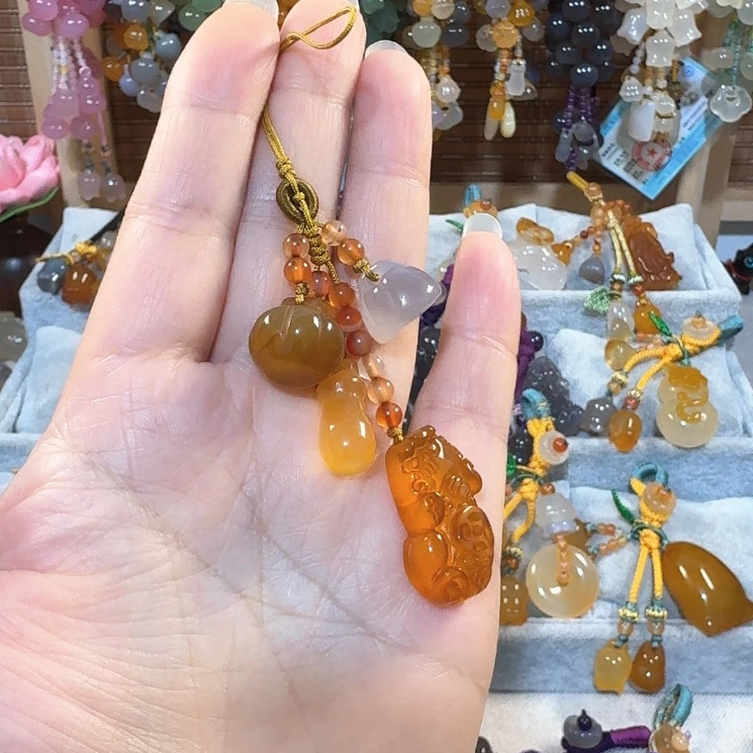 玛瑙/玉髓福利款料子是通货料子带有包容点未镶嵌