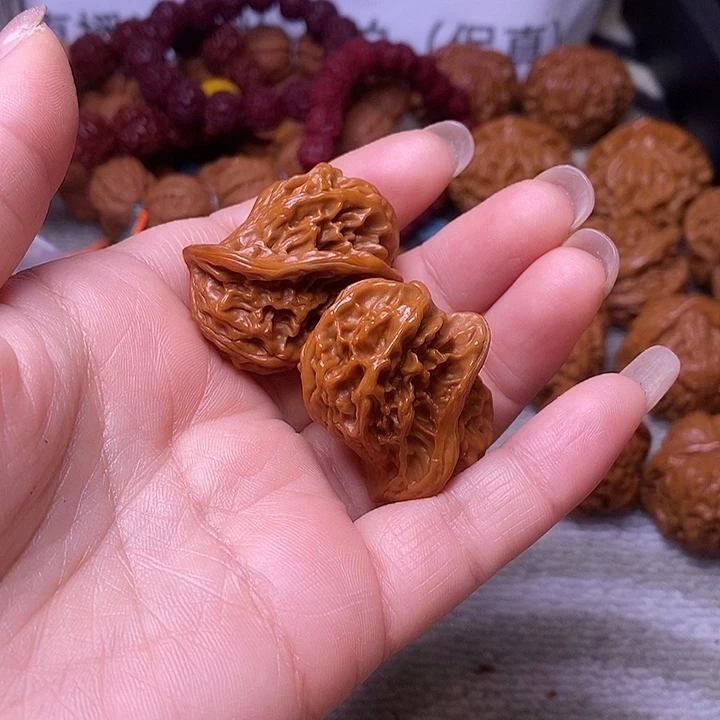 王***峰大叶紫檀（黑酸枝木类）