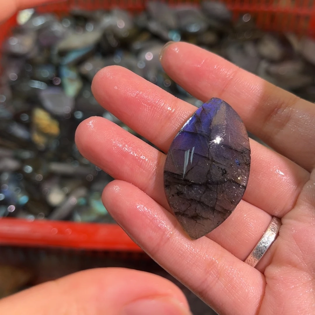 拉长石吊坠未镶嵌?***啊