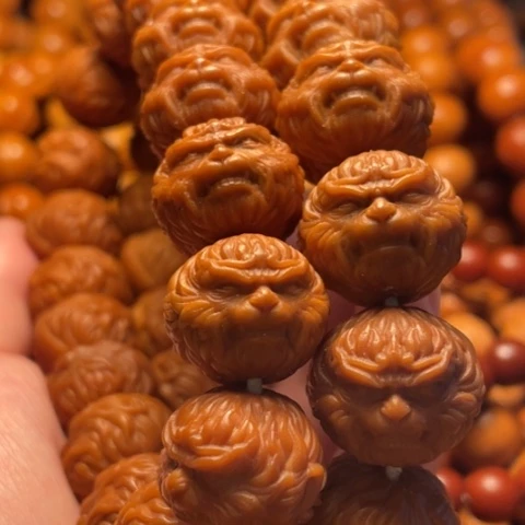 手串猴头核桃董*舞台