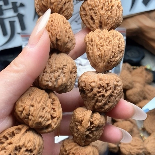 奥***山吊坠龙脊菩提南疆石