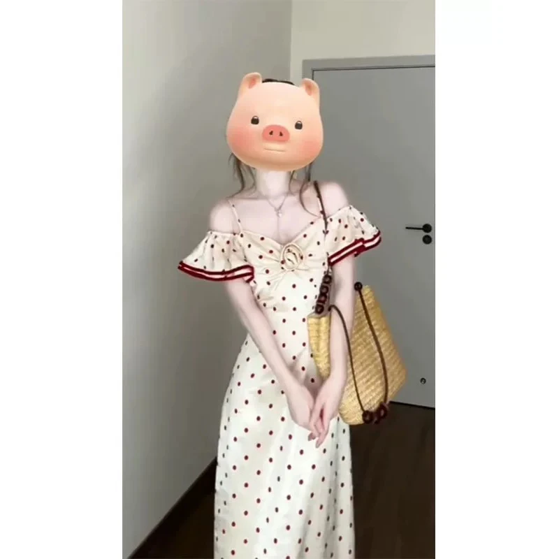 法式波点连衣裙女2025夏季新款海边度假风性感一字肩收腰修身长裙