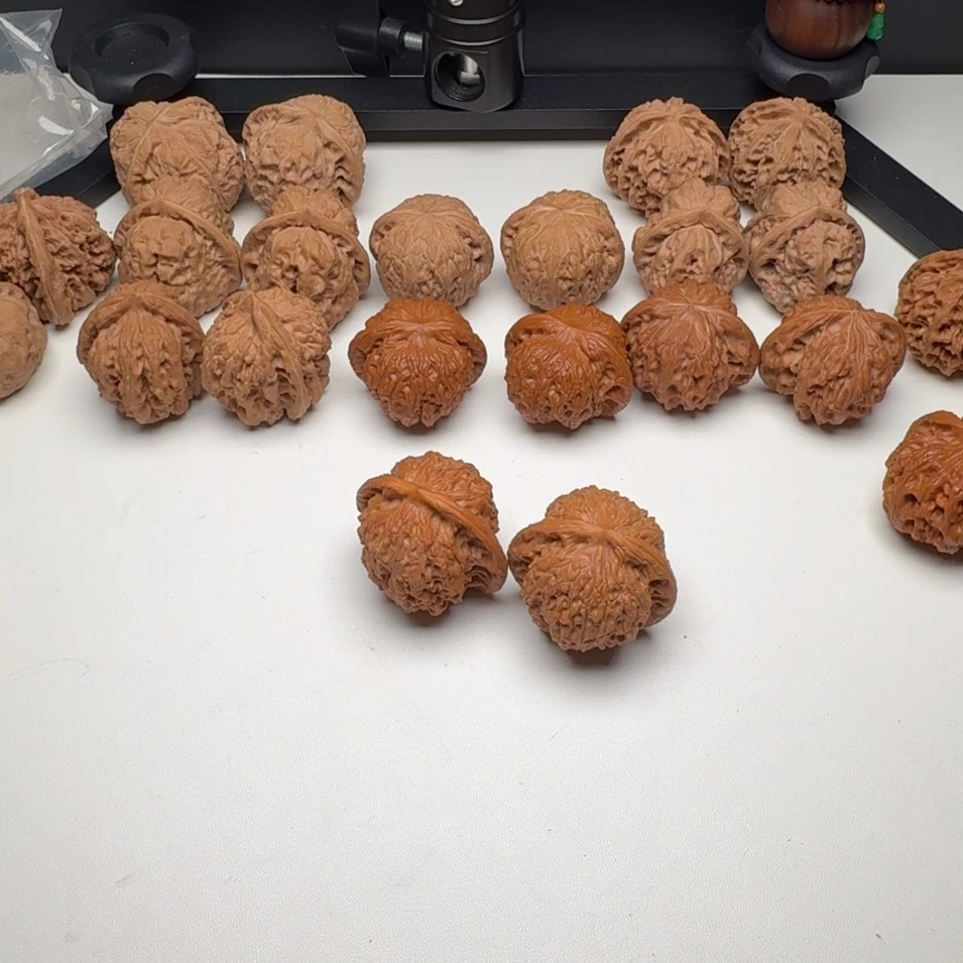 S***7核桃把件42 血麒麟（精修）