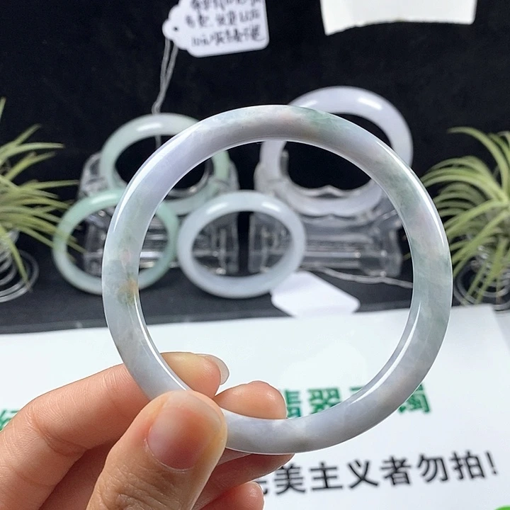 翡翠未镶嵌手镯9号。58.圈