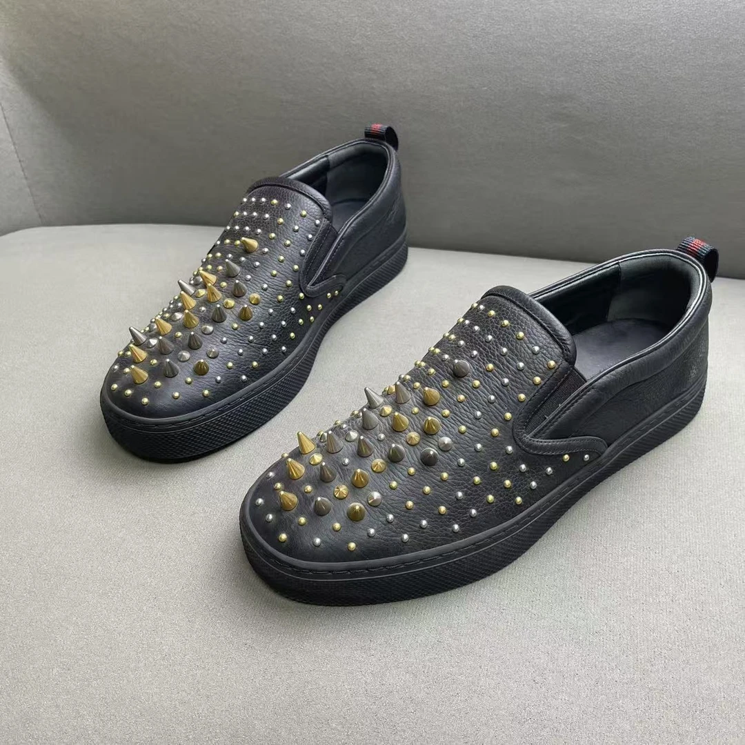 99新 GUCCI/古驰 黑色皮革面铆钉设计时尚百搭一脚蹬 40码