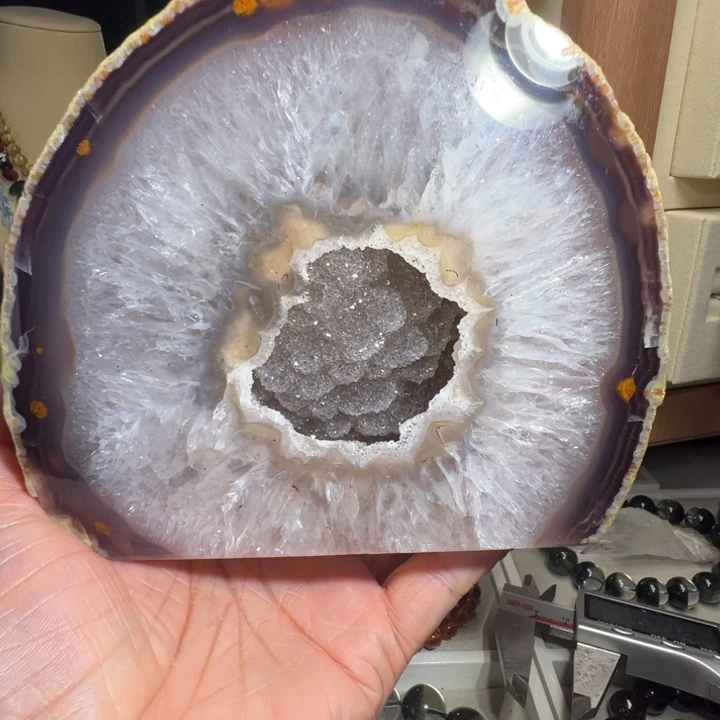 玛瑙/玉髓未镶嵌珠宝奇石2060g天然玛瑙水晶洞