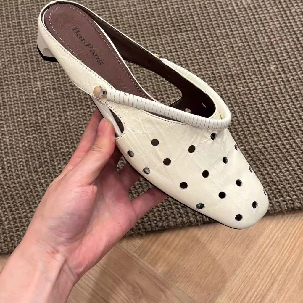 夏季简约时尚专柜|爆款休闲百搭复古设计师气质高颜值中跟凉鞋女