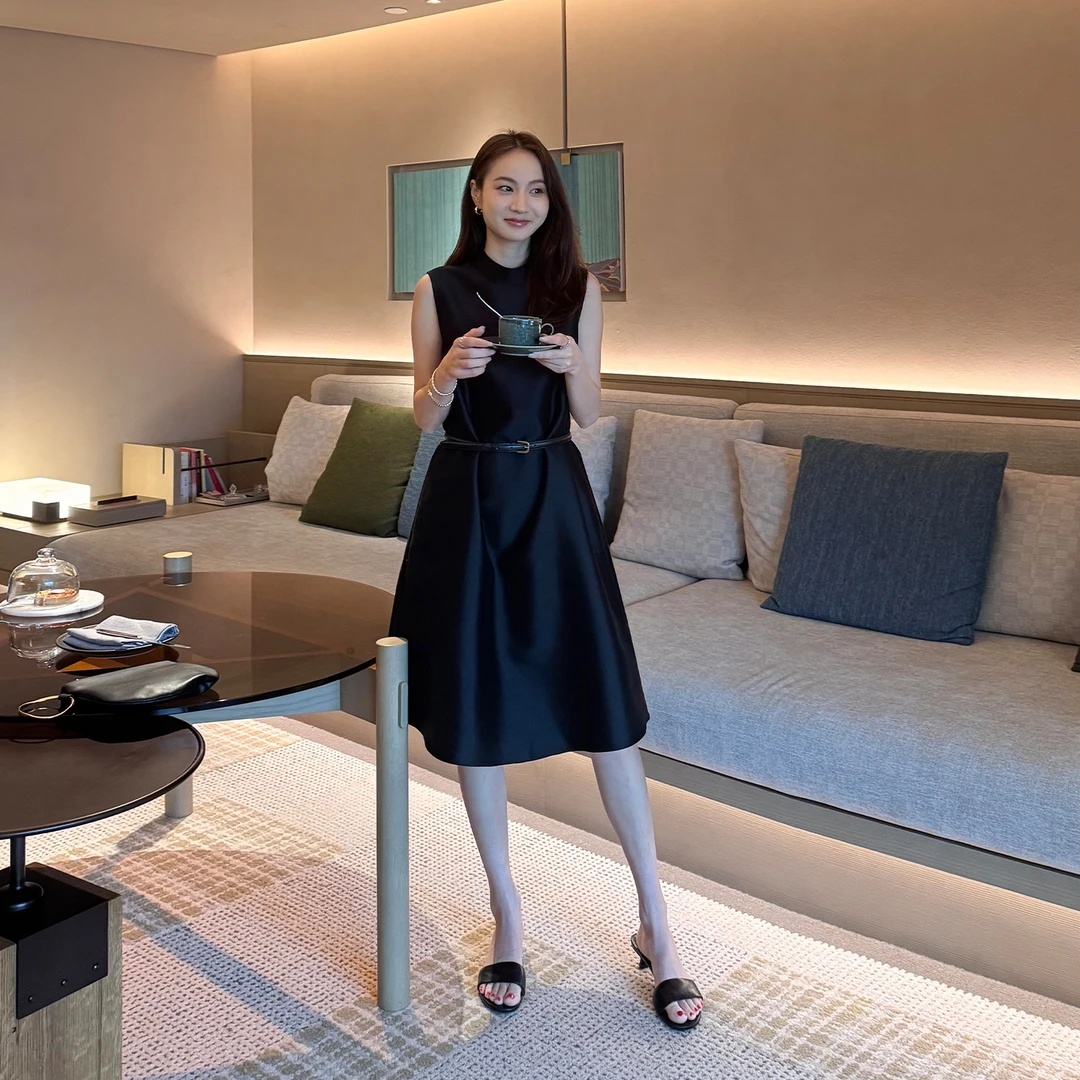 KEEP KAPU靠谱【天生女主】桑蚕丝羊毛无袖收腰连衣裙KP251227