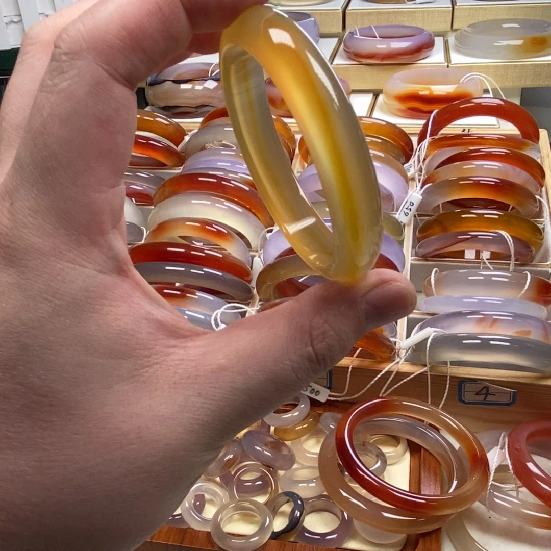 玛瑙/玉髓未镶嵌手镯