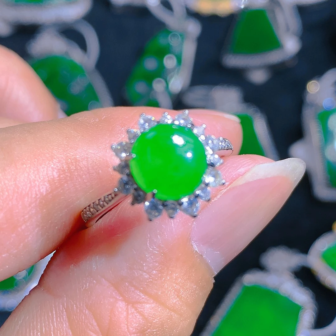 翡翠颈饰银S925镶嵌戒指