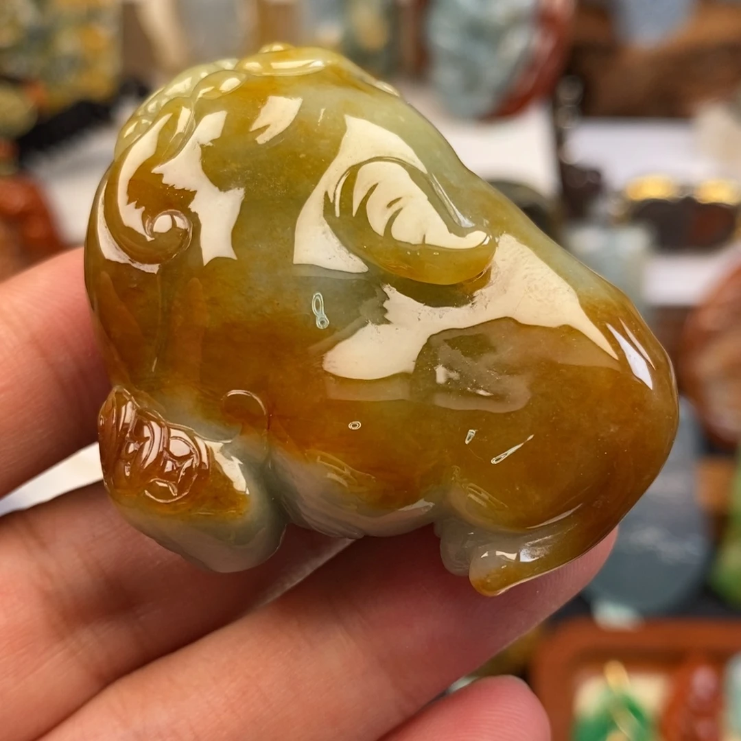 颈饰未镶嵌翡翠缅甸天然翡翠金蟾