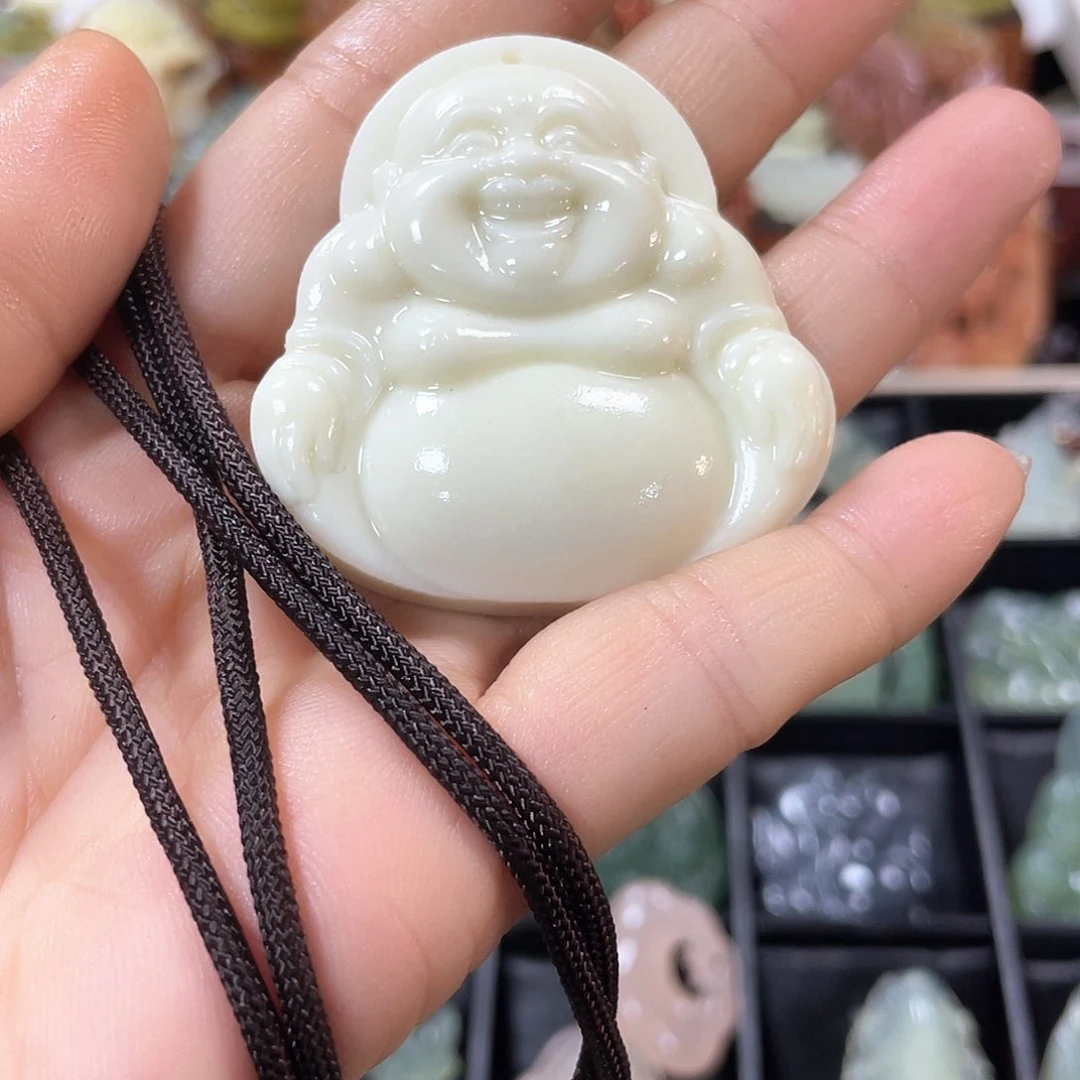 蛇纹石玉颈饰未镶嵌