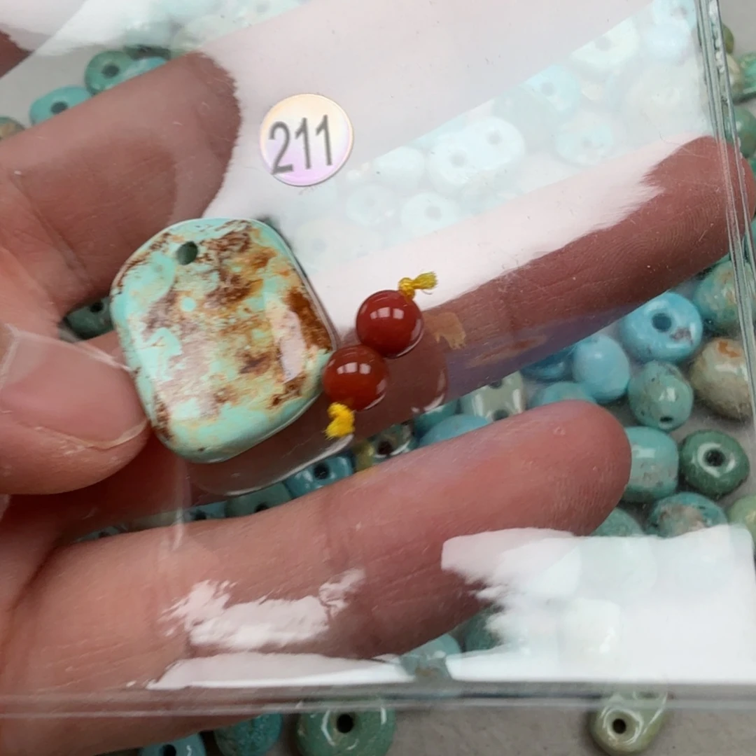 南红玛瑙未镶嵌珠宝奇石