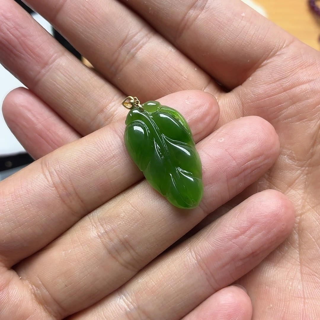 和田玉18K金镶嵌颈饰