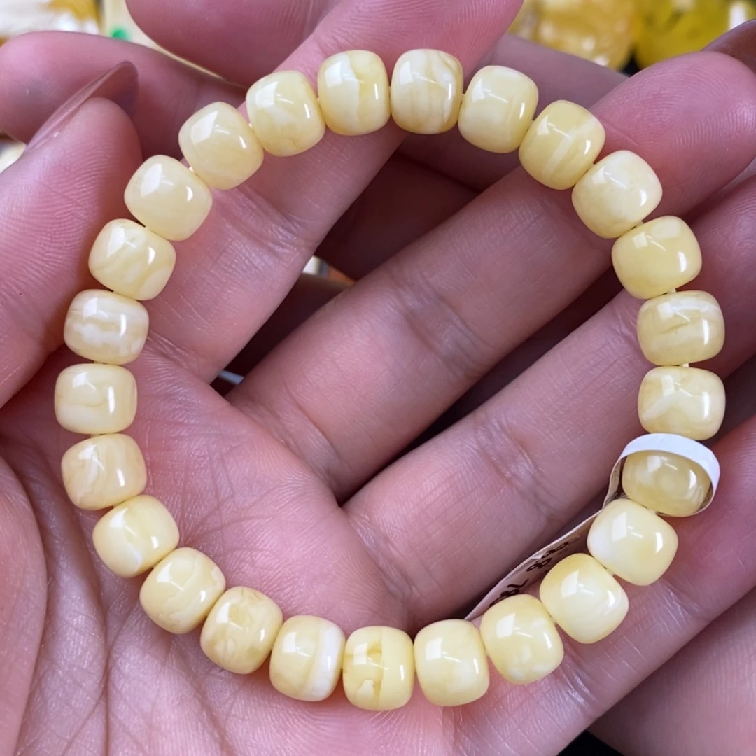 蜜蜡裸石未镶嵌蜜蜡