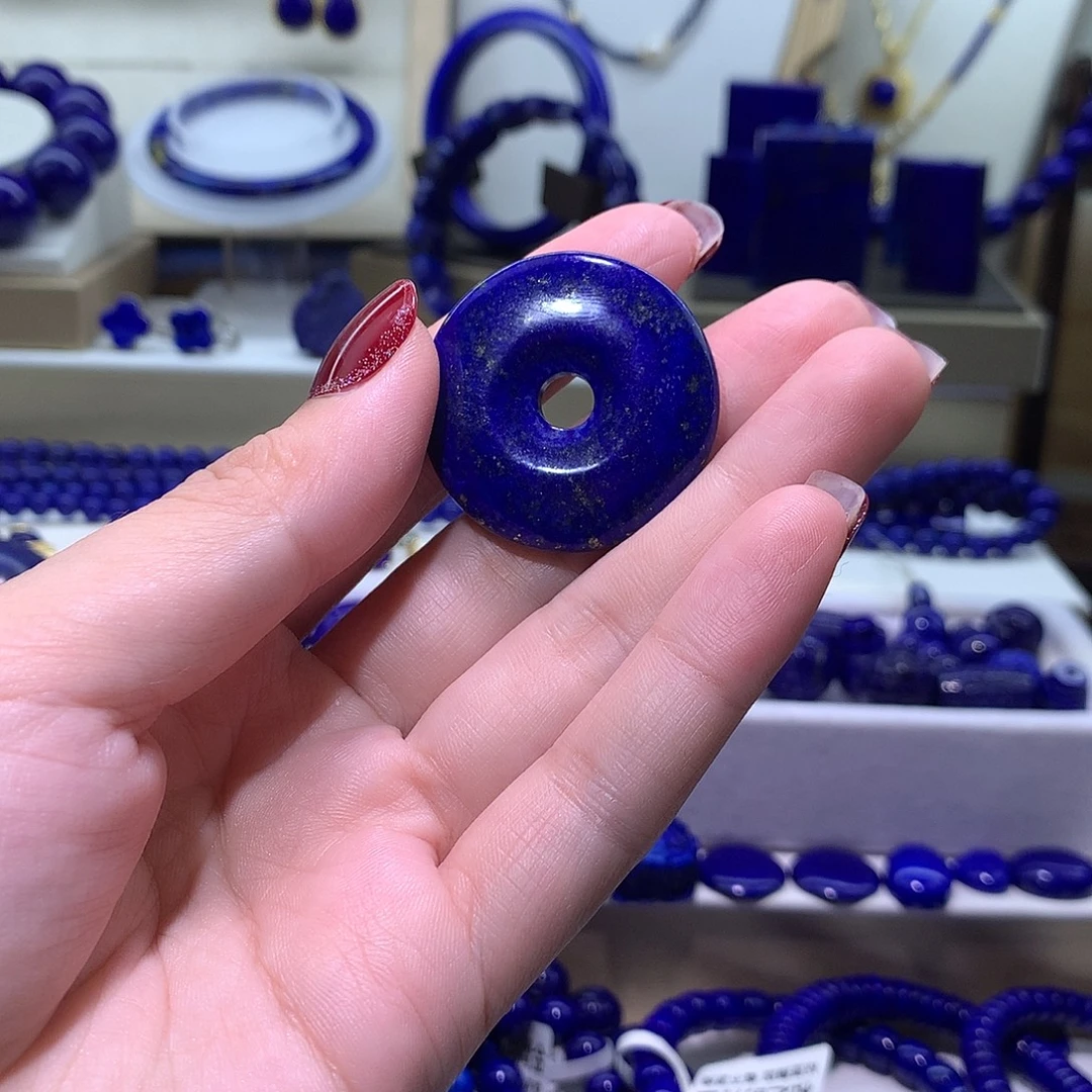 青金石未镶嵌天然原矿平安扣34．1 m