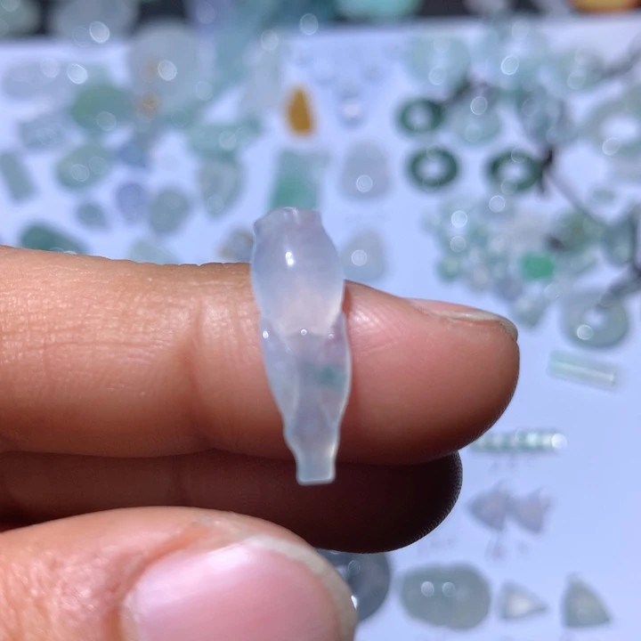 翡翠吊坠(不含链)未镶嵌玫瑰花