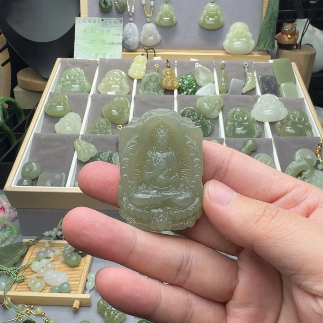 和田玉颈饰未镶嵌