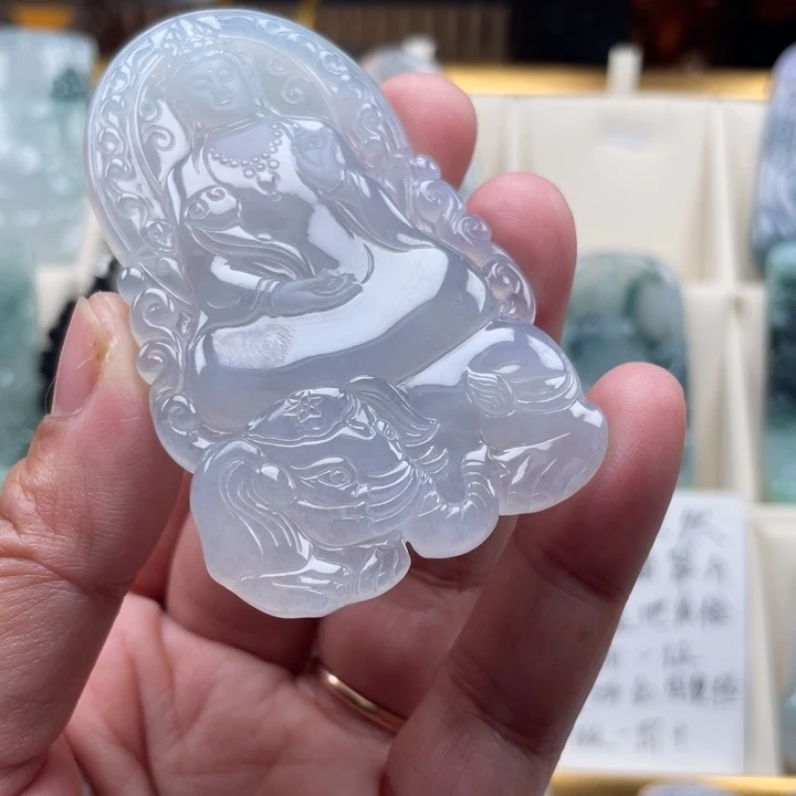 翡翠未镶嵌挂件玉