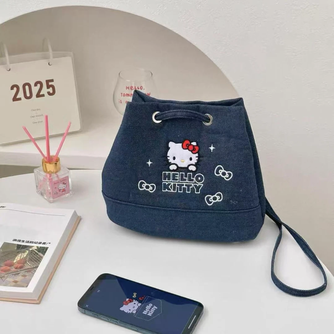 凯蒂猫牛仔系列抽绳双肩包书包可爱hellokittykitty包包