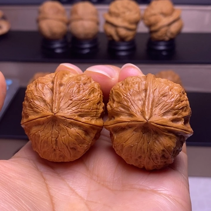 把件文玩核桃玉面三楞33