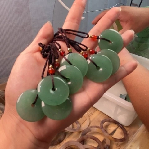 石英质玉手镯未镶嵌