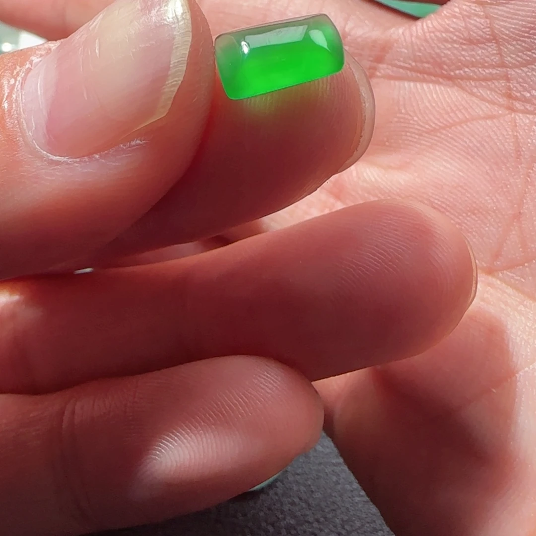 定制翡翠未镶嵌天然翡翠马鞍