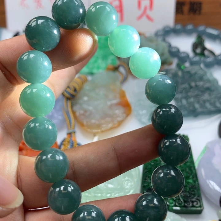 翡翠颈饰未镶嵌保真天然A货翡翠