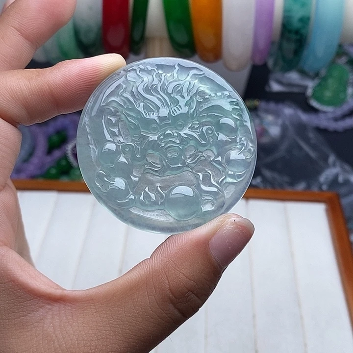 翡翠未镶嵌颈饰185