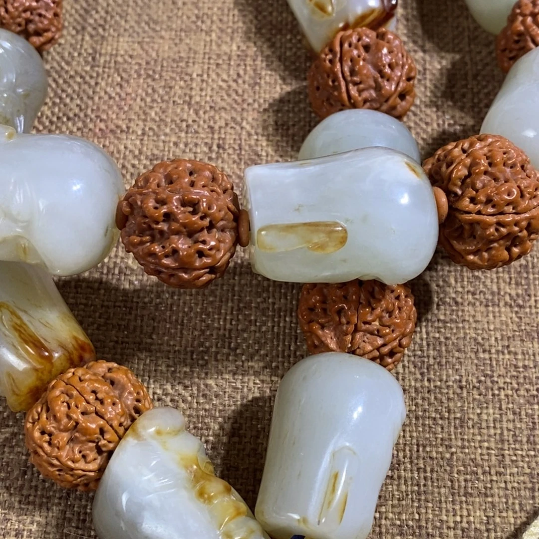 玄***武和田玉（糖玉）未镶嵌挂件