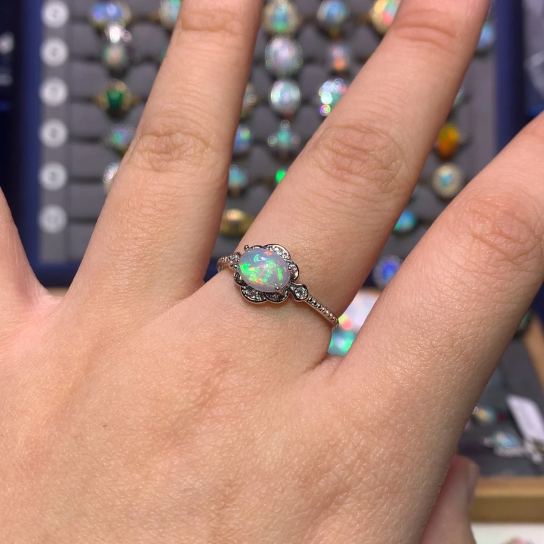 银S925镶嵌欧泊戒指