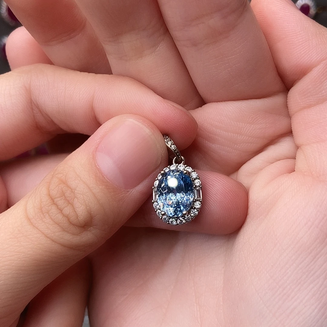 海蓝宝石银S925镶嵌吊坠(赠链)