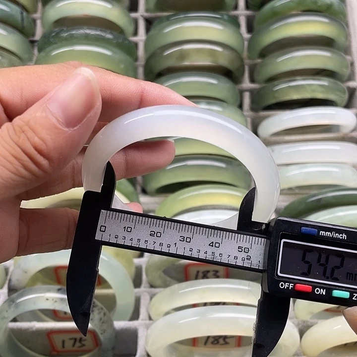 未镶嵌蛇纹石玉手镯179