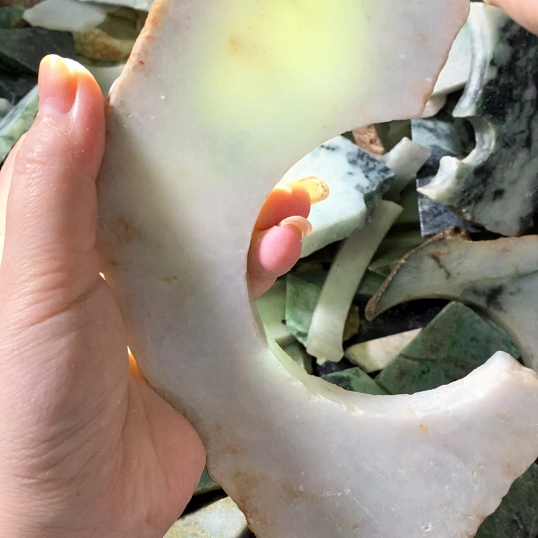 颈饰未镶嵌翡翠天然翡翠