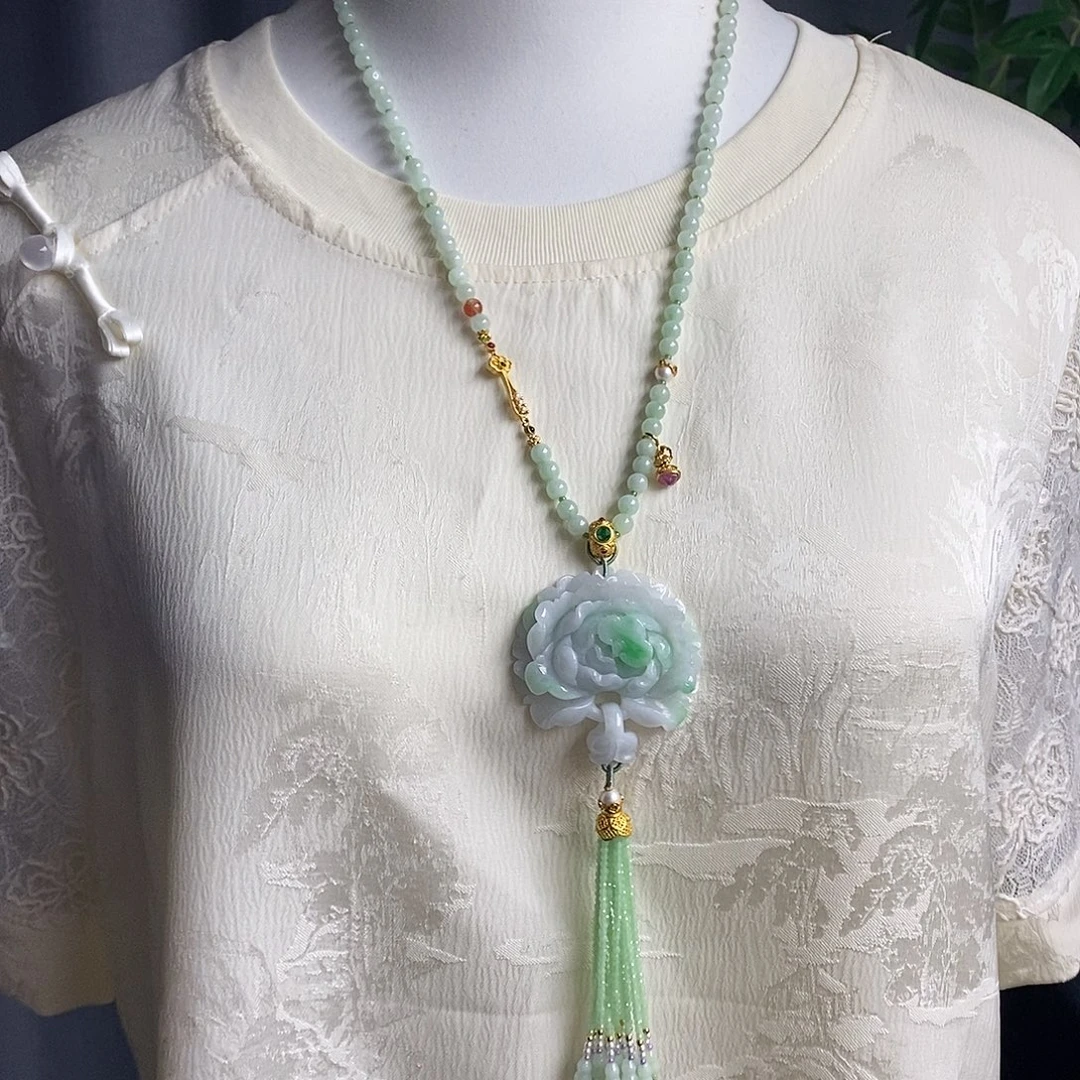 一***狸翡翠未镶嵌吊坠(赠链)