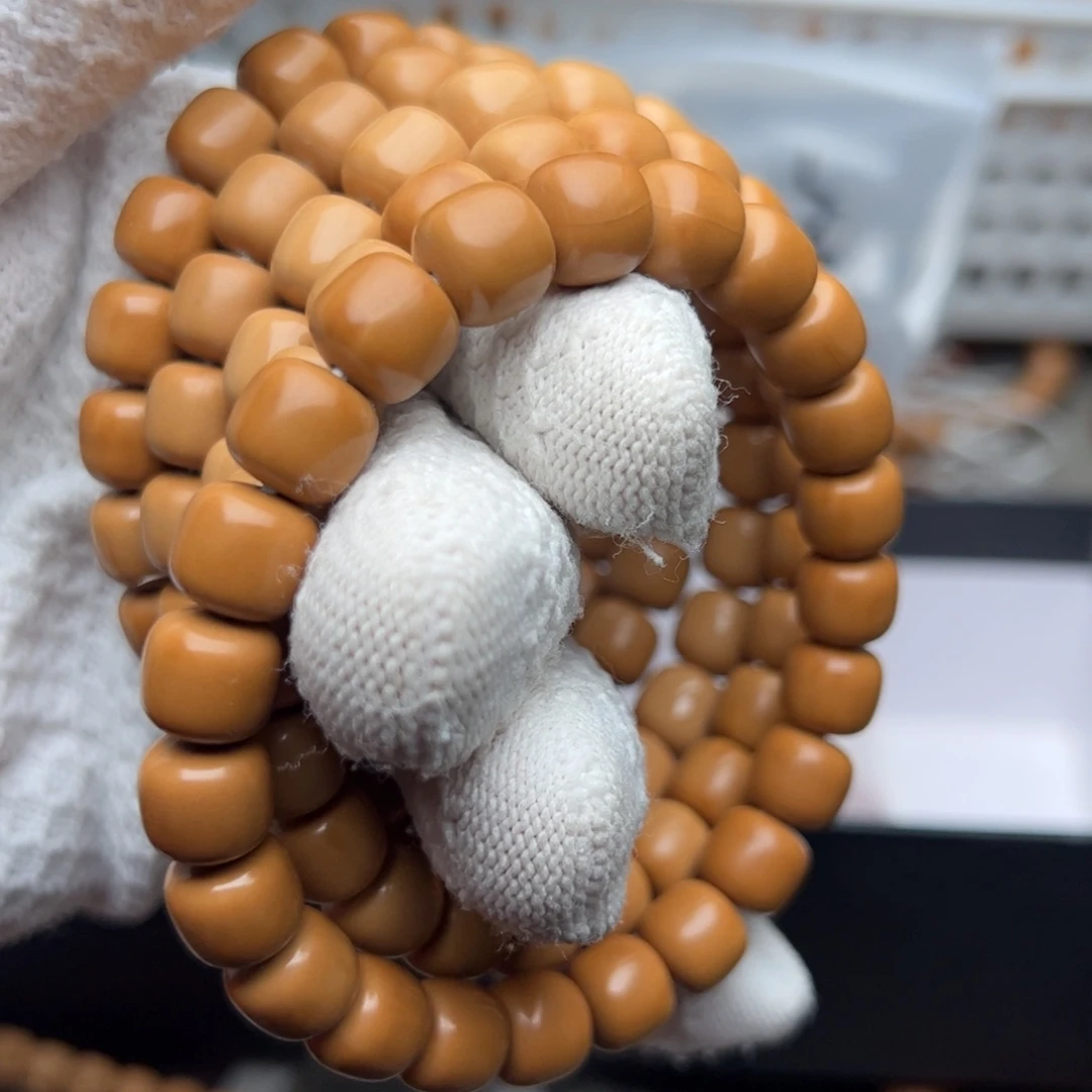 猴头核桃手串云天瑕疵