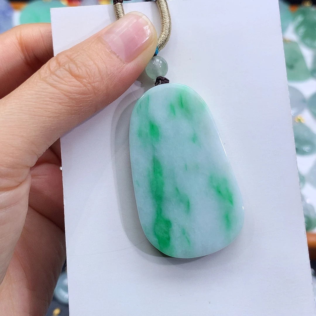 翡翠未镶嵌颈饰翡翠吊坠